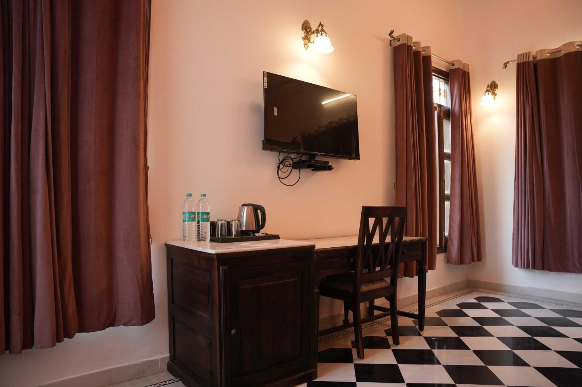 Hotel Karohi Villa Udaipur Buitenkant foto