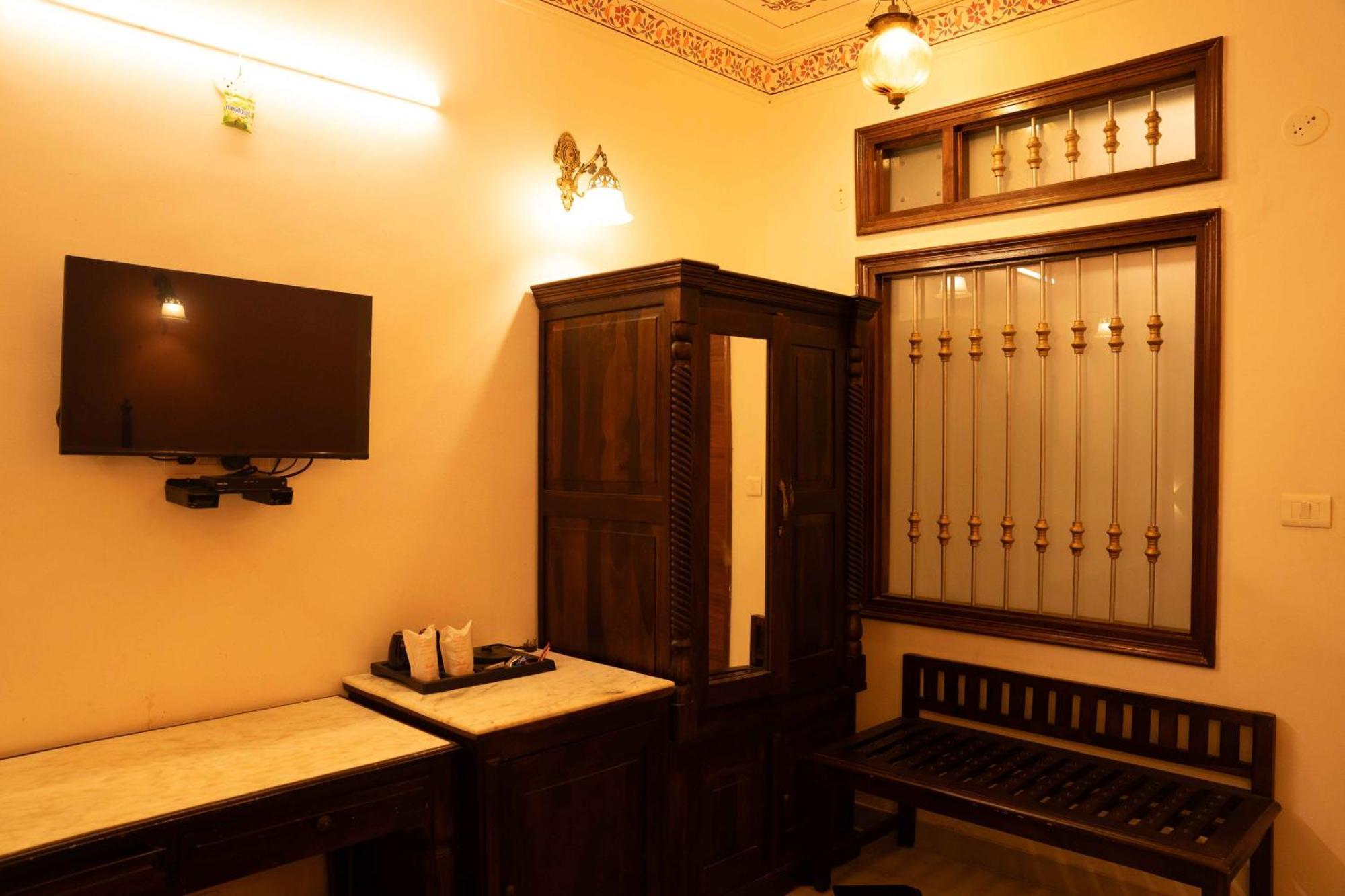 Hotel Karohi Villa Udaipur Buitenkant foto